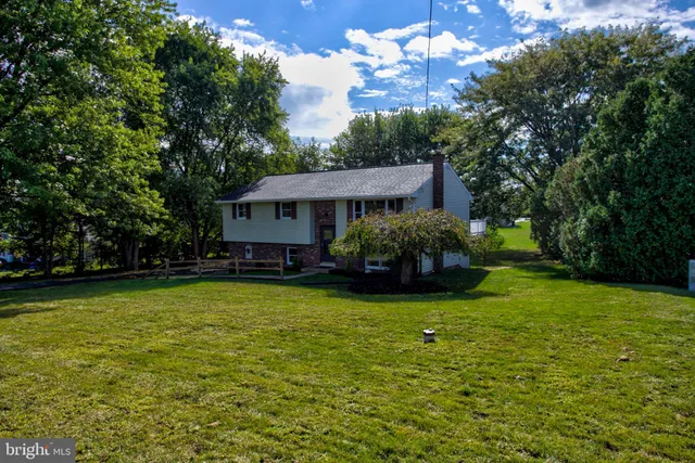 $425,000 | 2891 Newport Road, Manheim, PA 17545