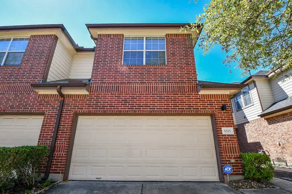 $2,350 | 5215 Brinkman Court, Houston, TX 77091