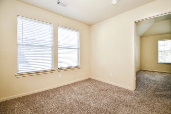 $2,350 | 5215 Brinkman Court, Houston, TX 77091