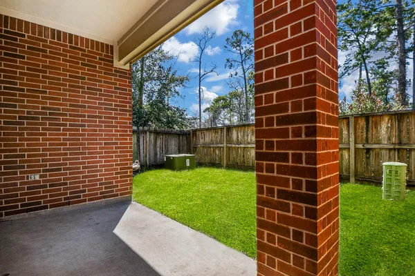 $2,350 | 5215 Brinkman Court, Houston, TX 77091