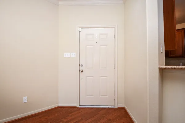 $2,350 | 5215 Brinkman Court, Houston, TX 77091