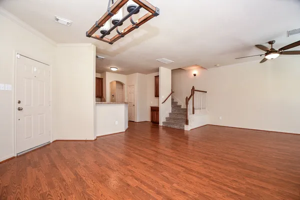 $2,350 | 5215 Brinkman Court, Houston, TX 77091