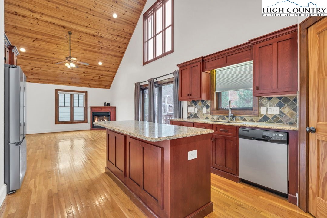 510 Ransom Street Blowing Rock, NC 28605 - Photo 15 of 45