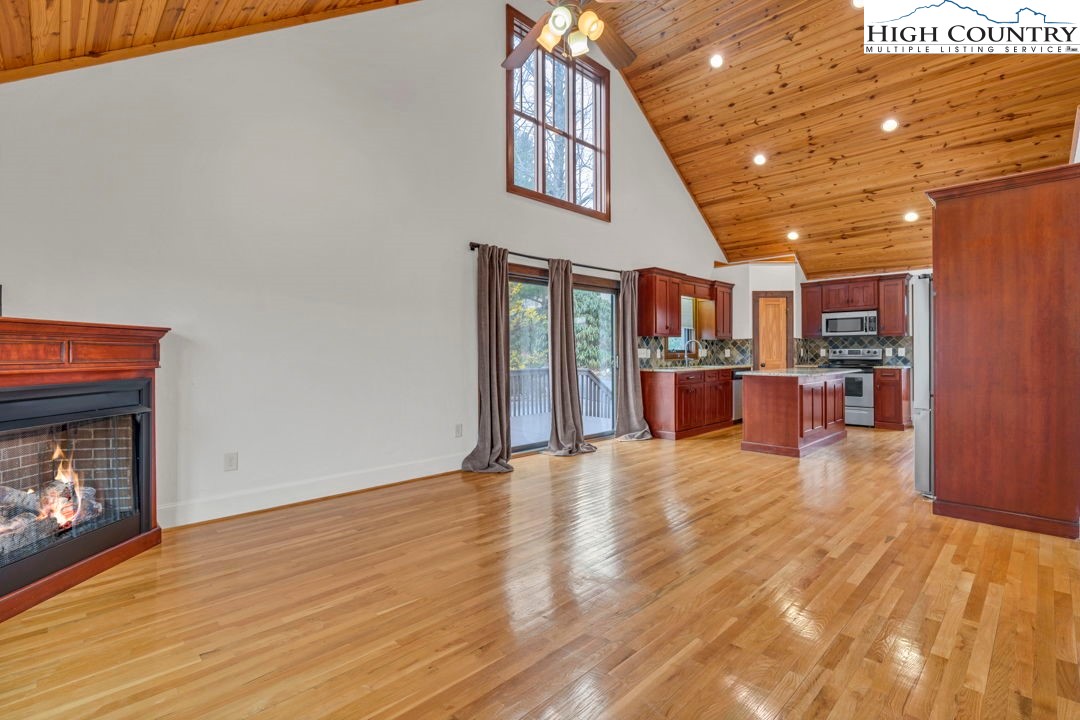510 Ransom Street Blowing Rock, NC 28605 - Photo 10 of 45