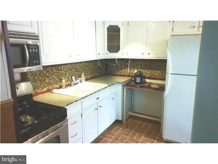 410 Tanner Road Hatboro, PA 19040 - Photo 14 of 23 Kitchen