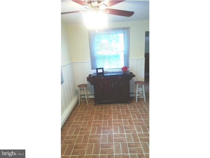 410 Tanner Road Hatboro, PA 19040 - Photo 17 of 23 Kitchen