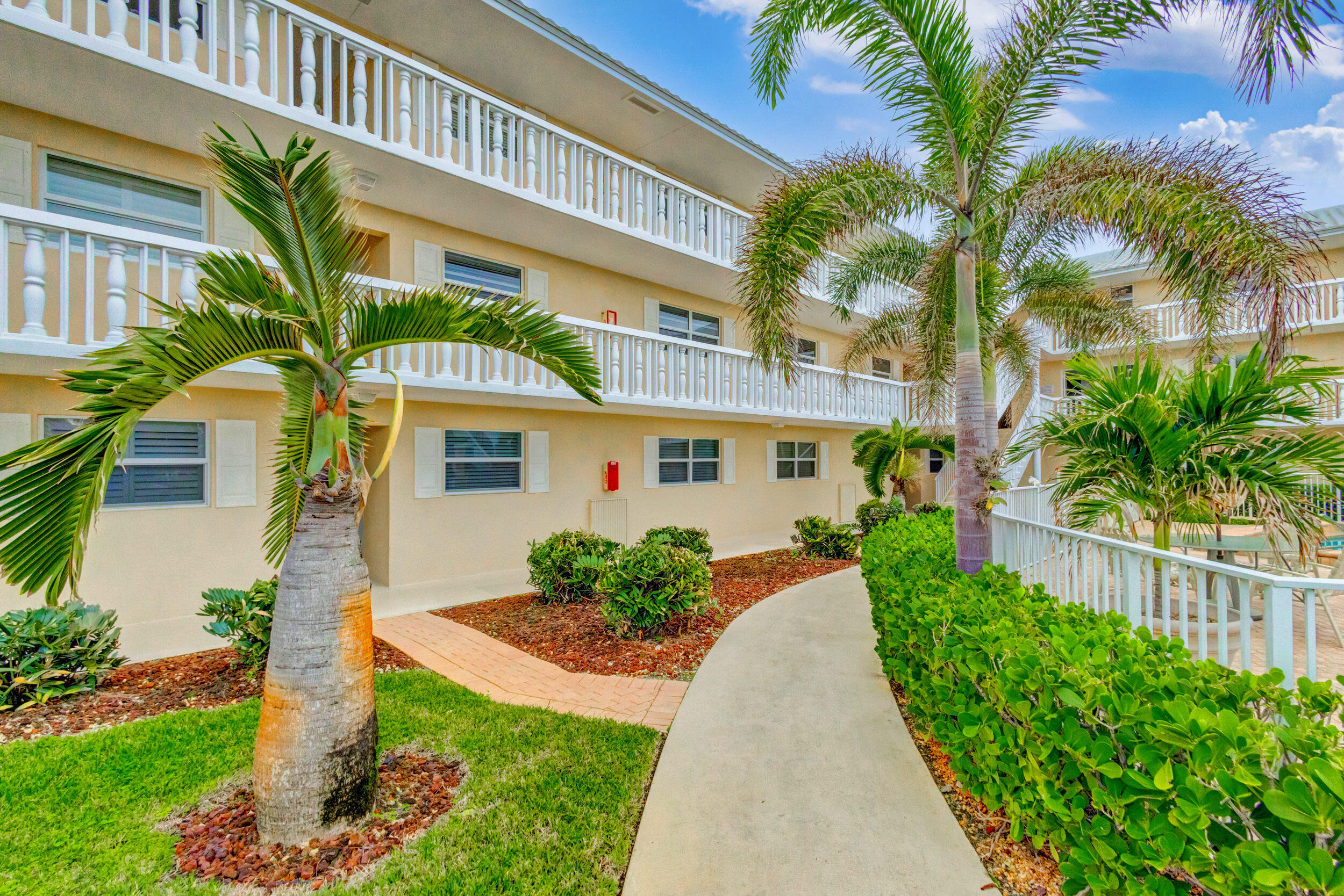 20 Celestial Way, Unit 211 Juno Beach, FL 33408 - Photo 20 of 61 20_5d1a3618js