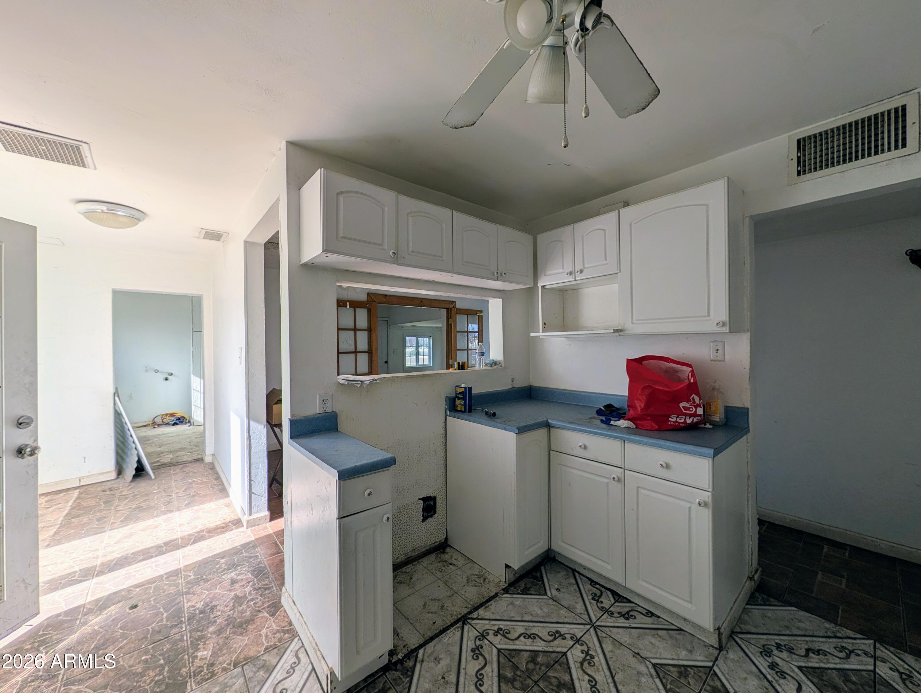 3305 West Bethany Home Road Phoenix, AZ 85017 - Photo 12 of 48 3305 W BETHANY HOME RD
