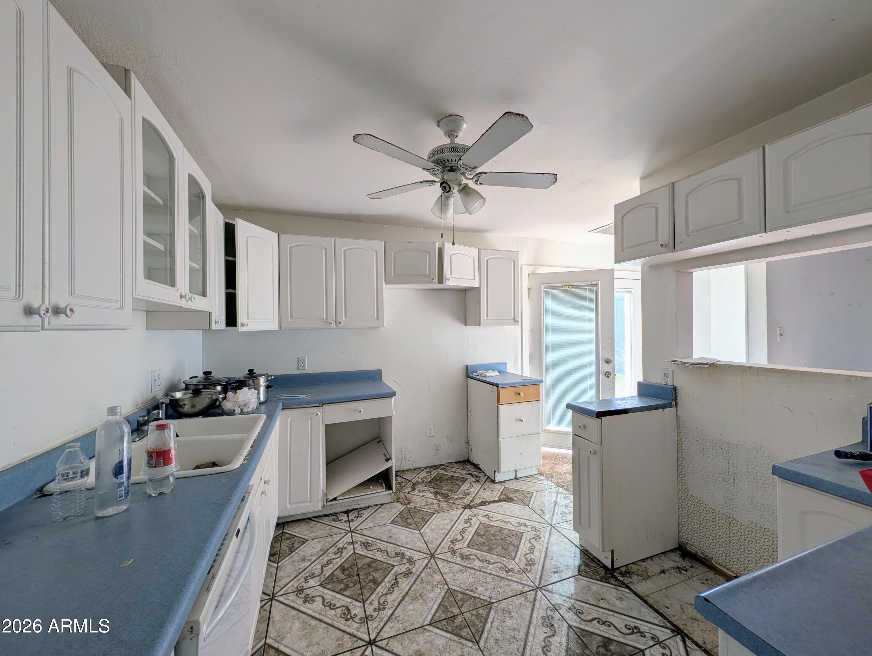 3305 West Bethany Home Road Phoenix, AZ 85017 - Photo 13 of 48 3305 W BETHANY HOME RD