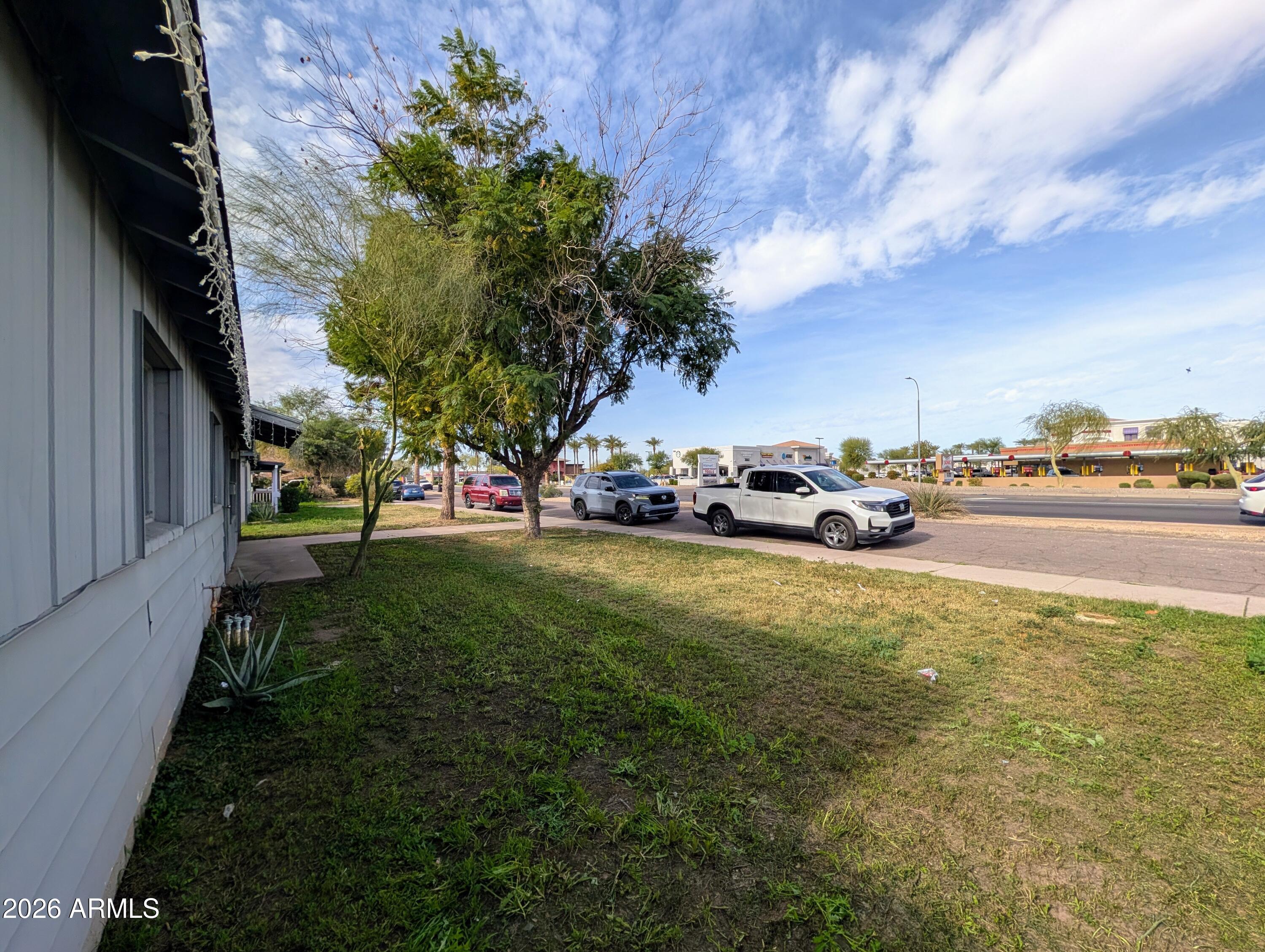 3305 West Bethany Home Road Phoenix, AZ 85017 - Photo 5 of 48 3305 W BETHANY HOME RD