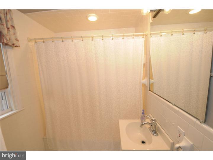 509 Kingston Road Oreland, PA 19075 - Photo 12 of 16