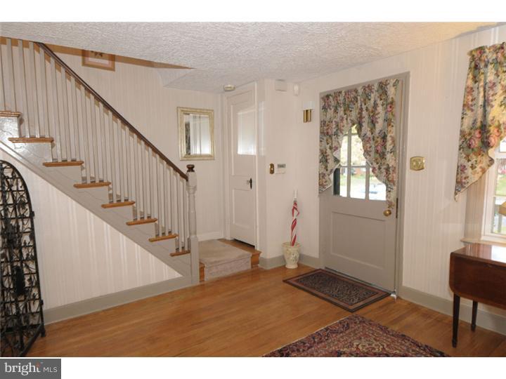 509 Kingston Road Oreland, PA 19075 - Photo 3 of 16