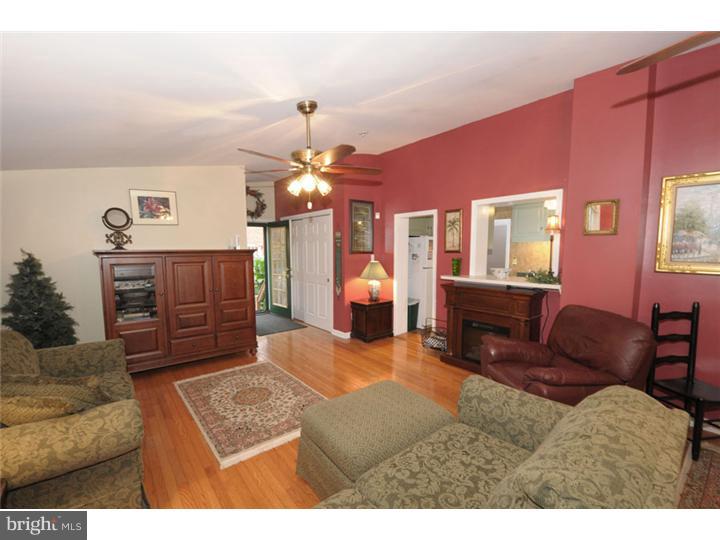 509 Kingston Road Oreland, PA 19075 - Photo 4 of 16