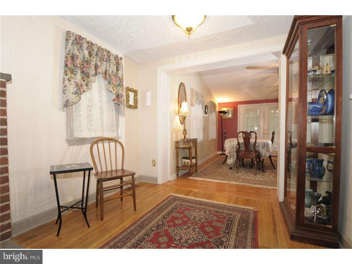 509 Kingston Road Oreland, PA 19075 - Photo 6 of 16