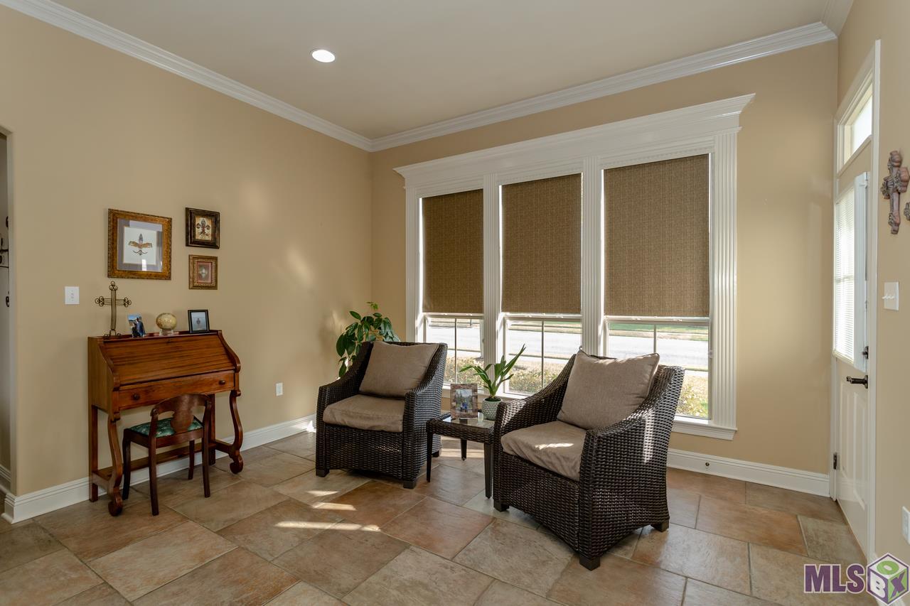 8679 Highcrest Drive Baton Rouge, LA 70809 - Photo 9 of 32 Gallery Image 9