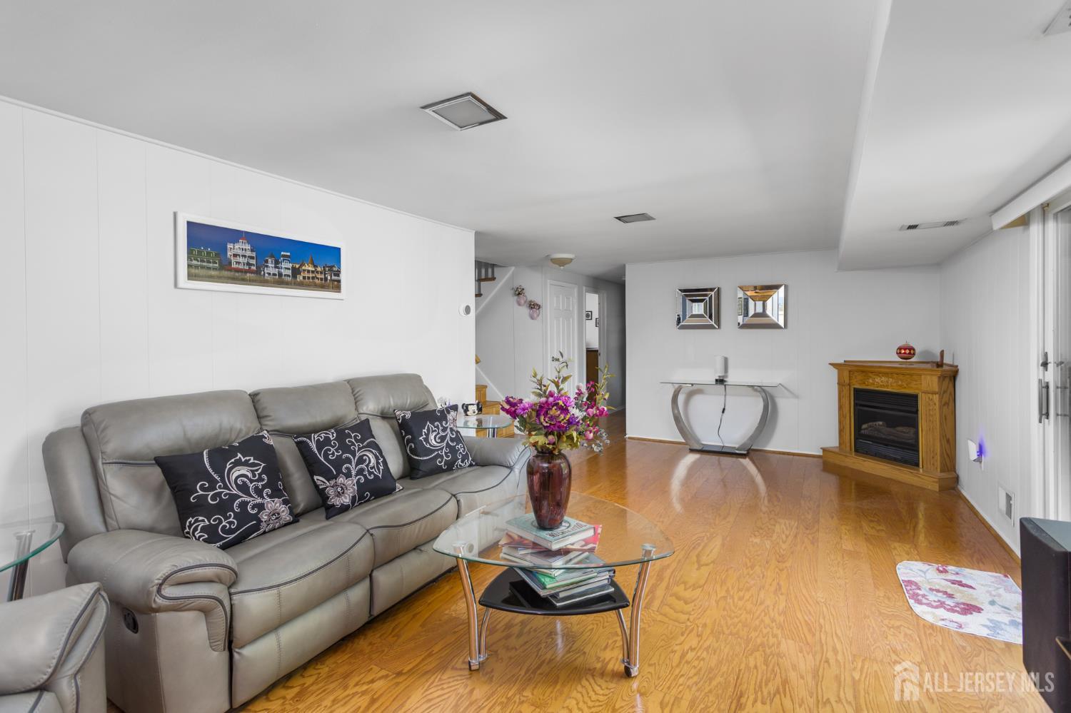 7 Vauxhall Road East Brunswick, NJ 08816 - Photo 18 of 38