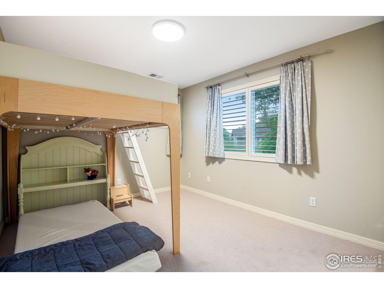 4026 Nevis Street Boulder, CO 80301 - Photo 27 of 40 a view of a living room and a window