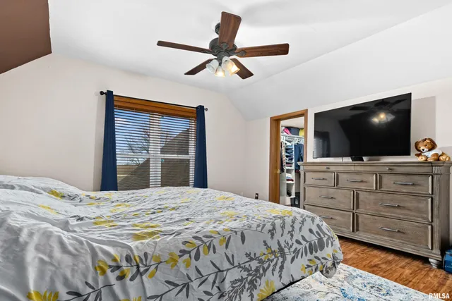 $285,000 | 1379 North County Road 1950 North, Lowpoint, IL 61545