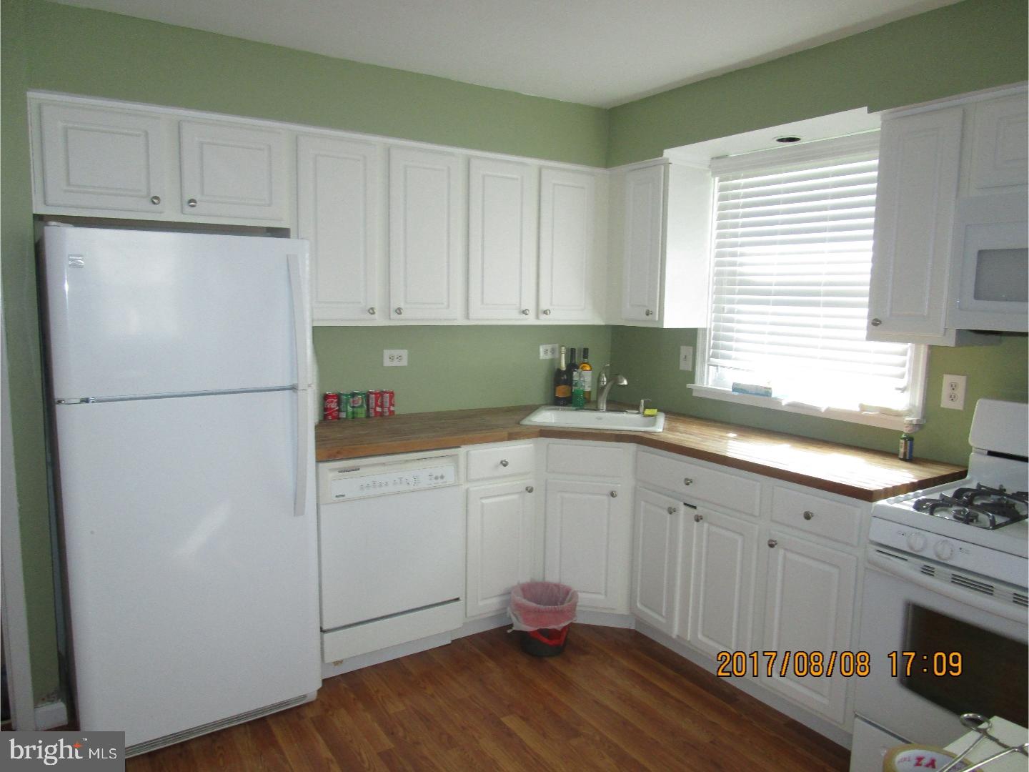 10130 Proctor Road Philadelphia, PA 19116 - Photo 3 of 10 Gallery Image 3