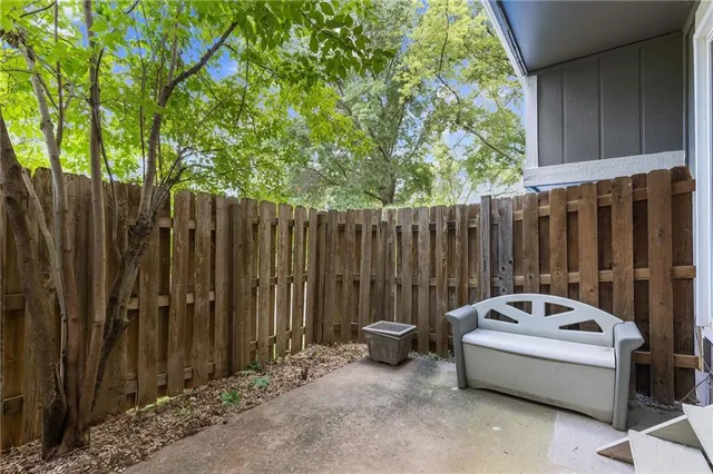 $198,500 | 5743 North London Avenue, Kansas City, MO 64151