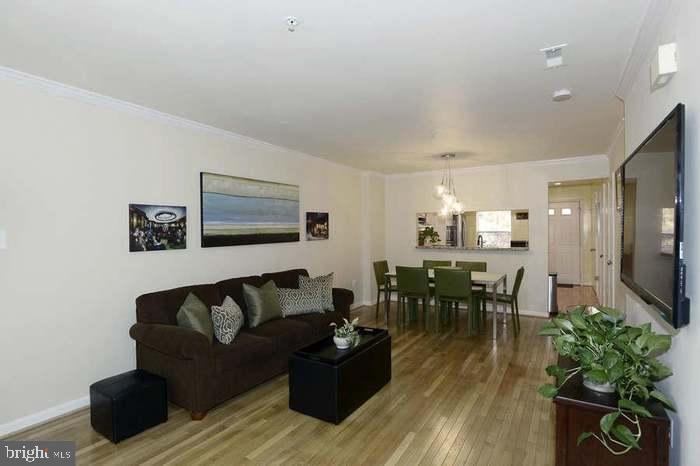 3052 South Glebe Road Arlington, VA 22206 - Photo 3 of 35