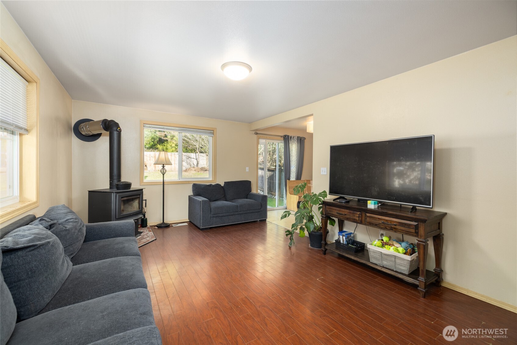 45259 Main Street Concrete, WA 98237 - Photo 5 of 38