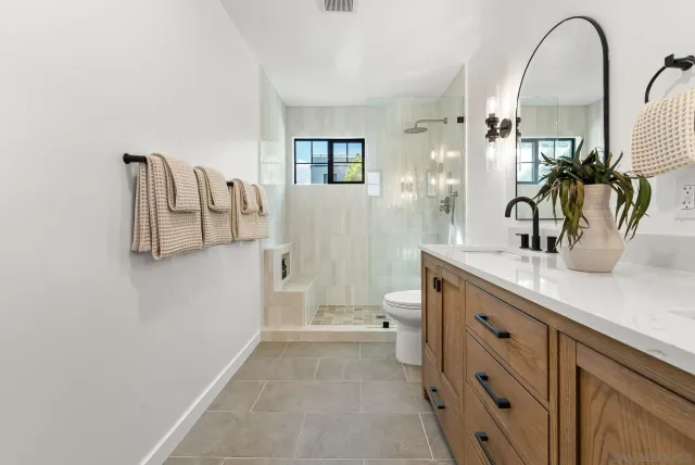 $1,295,000 | 3678 Richmond Street, San Diego, CA 92103