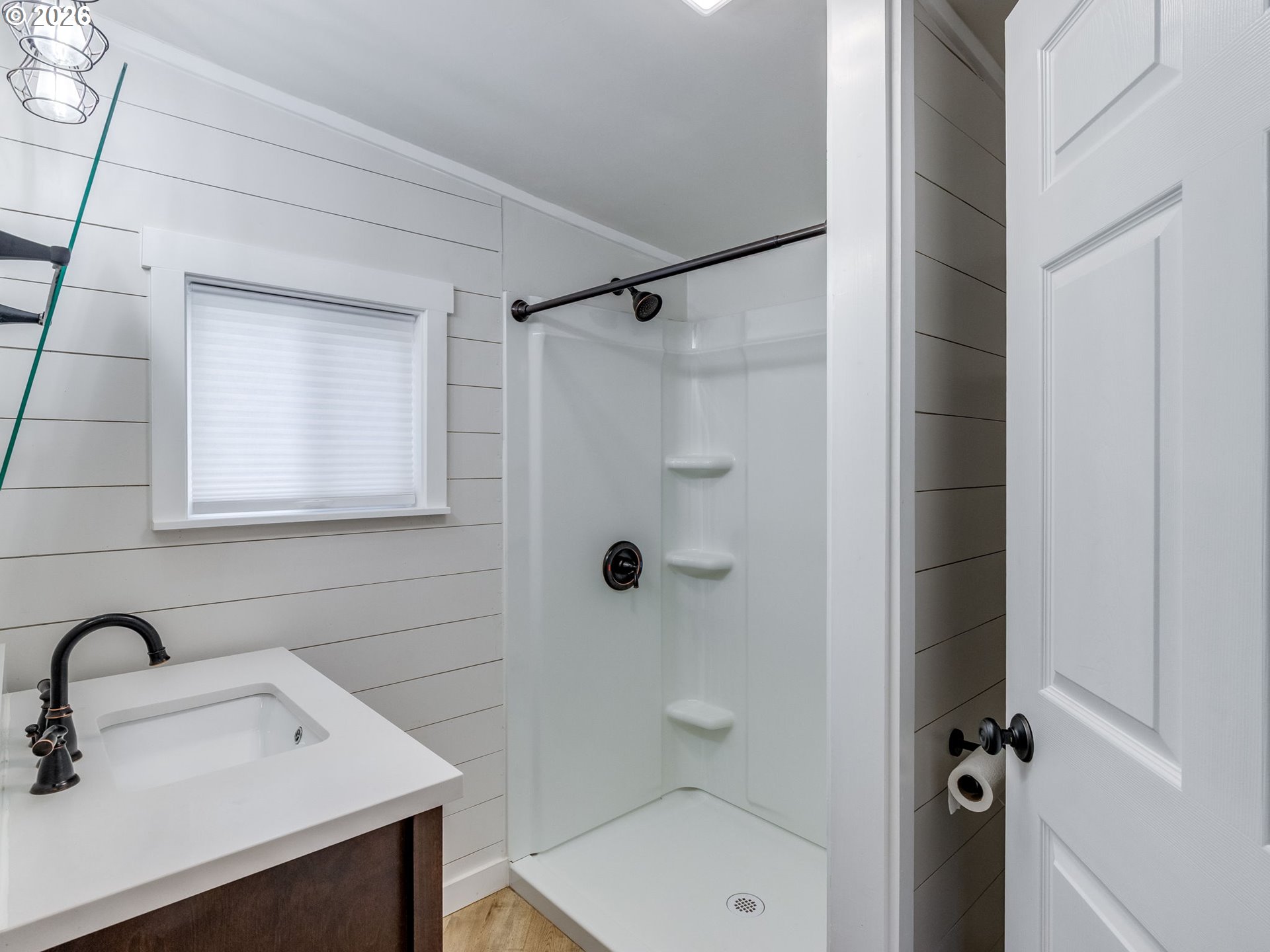 5801 Northeast Abbey Road Carlton, OR 97111 - Photo 39 of 48 a bathroom with a sink shower and a mirror