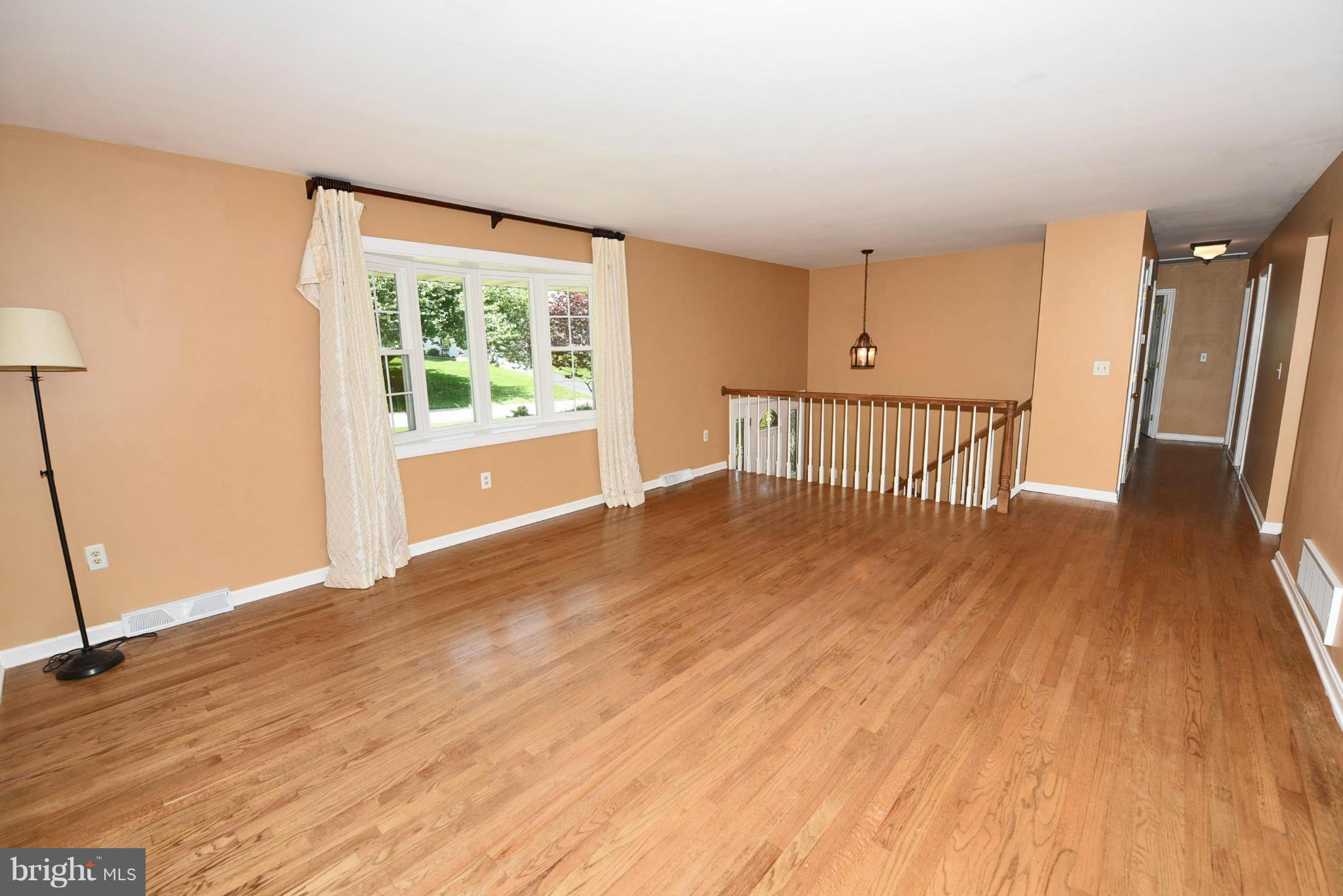 1808 Arabian Way Fallston, MD 21047 - Photo 2 of 27 Living Room