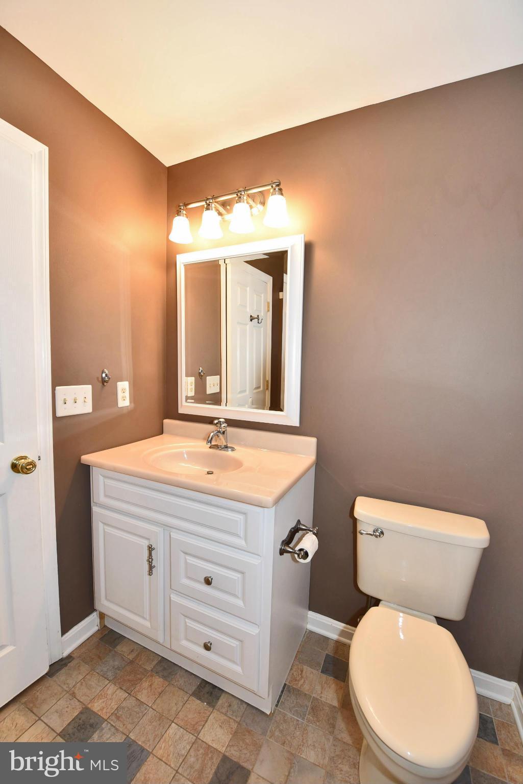 1808 Arabian Way Fallston, MD 21047 - Photo 15 of 27 Hall Bath
