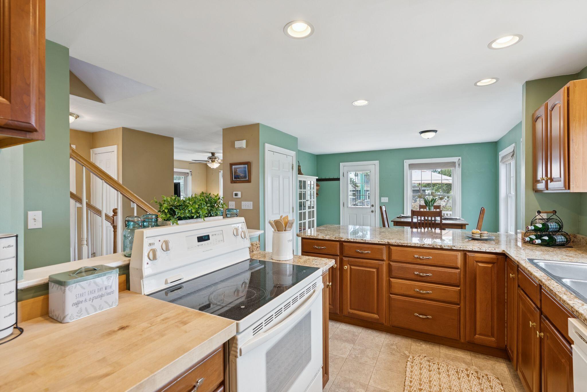 10 Seaside Avenue Saco, ME 04072 - Photo 25 of 54 62_DSC05301