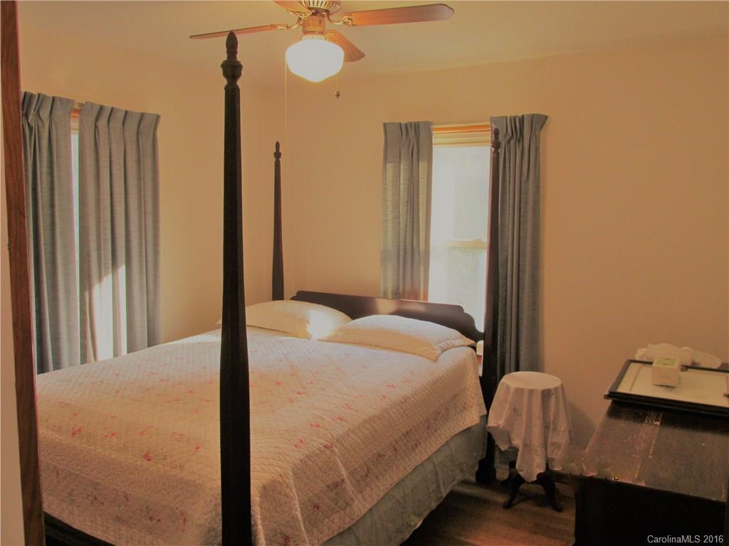 52 Raleigh Road Asheville, NC 28803 - Photo 14 of 20 Gallery Image 14