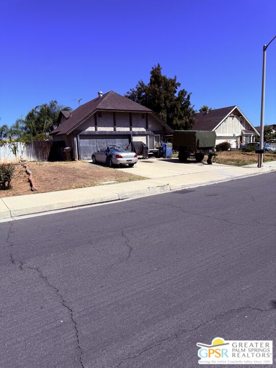 9267 Aralia Drive Riverside, CA 92503 - Photo 5 of 64