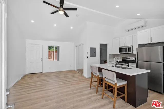 $1,460,000 | 735 North Lima Street, Burbank, CA 91505