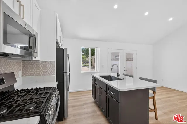 $1,460,000 | 735 North Lima Street, Burbank, CA 91505