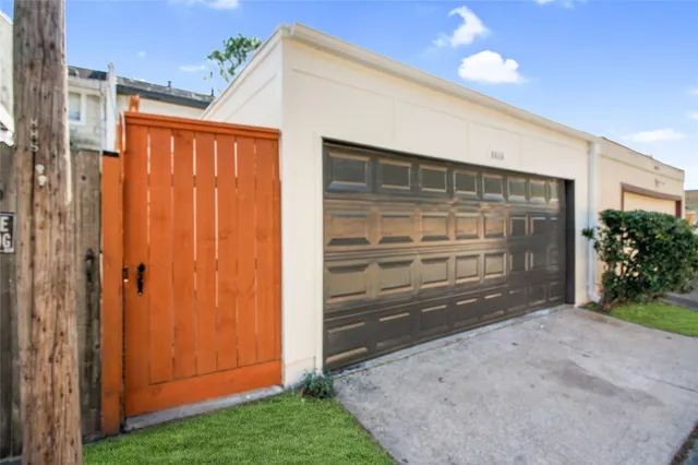 $1,750 | 8868 Kempwood Drive, Houston, TX 77080