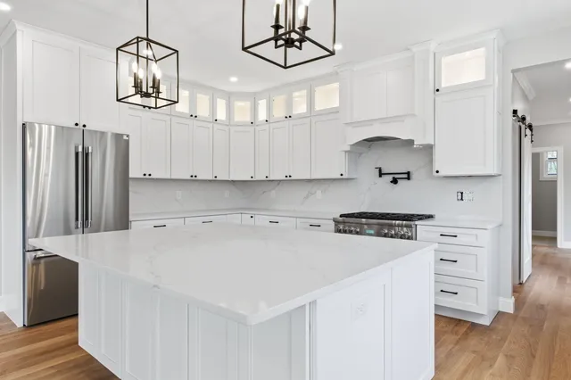 $2,099,000 | 63 Mammoth Road, Windham, NH 03087