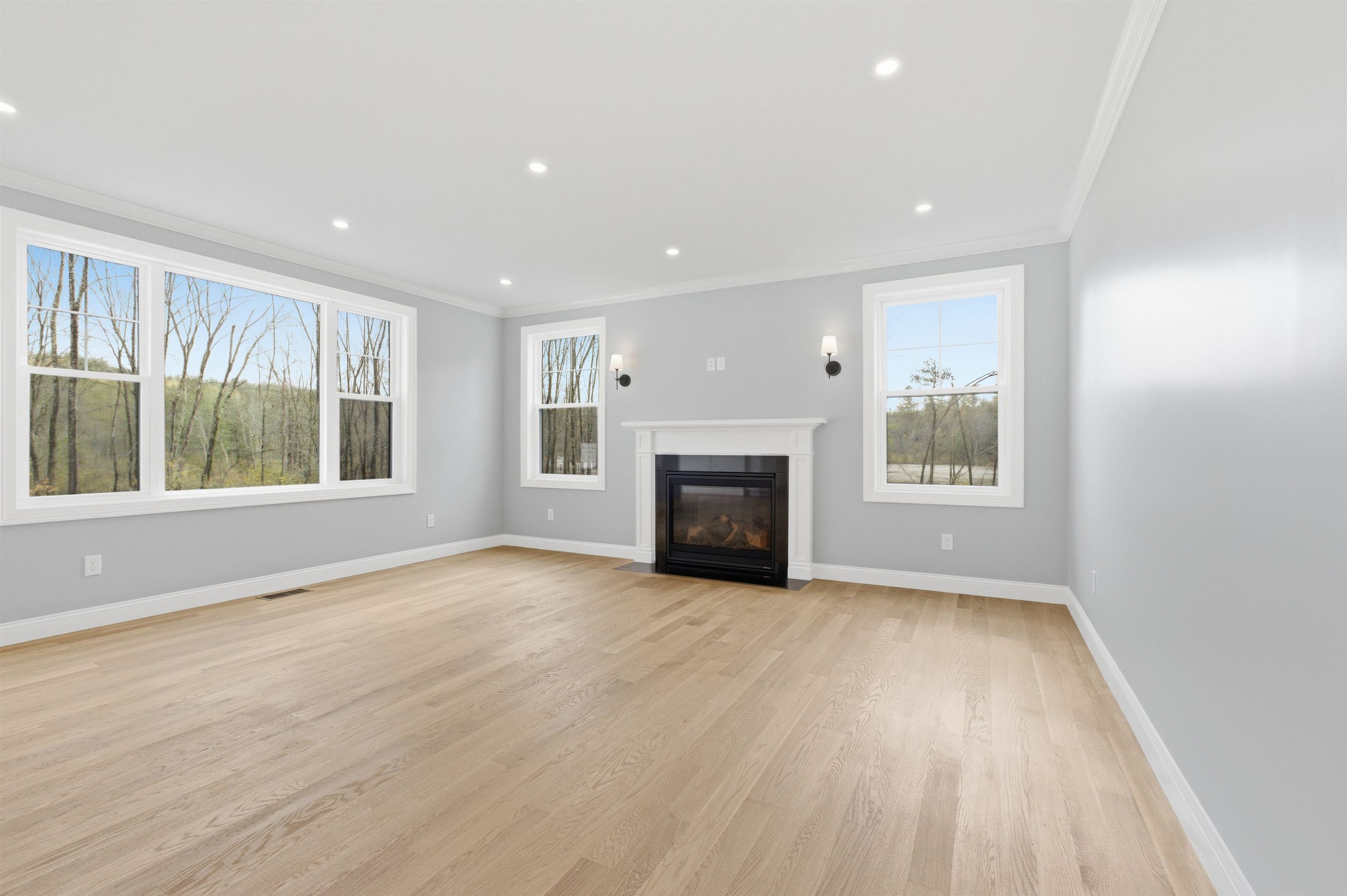 63 Mammoth Road Windham, NH 03087 - Photo 16 of 60