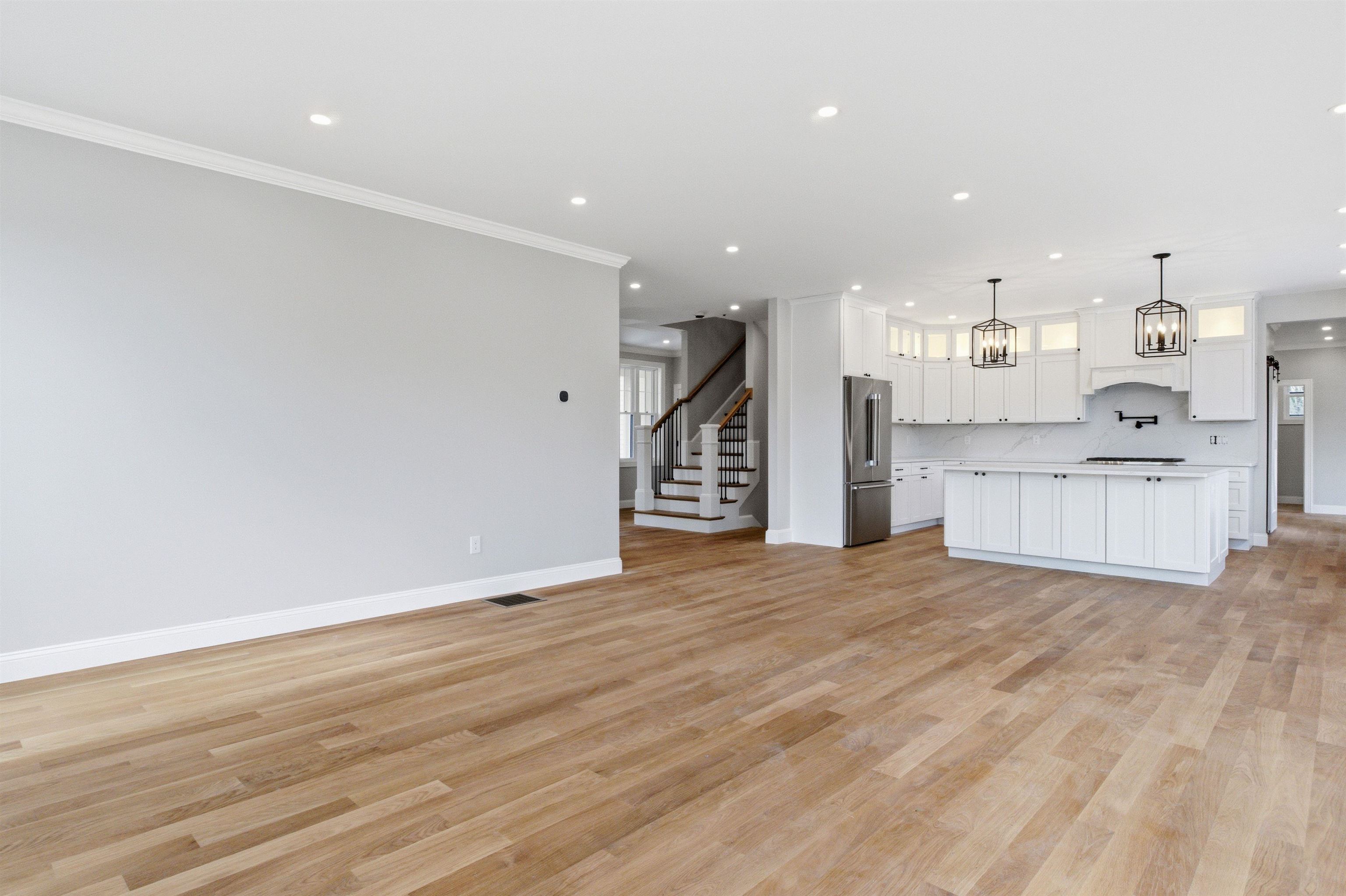 63 Mammoth Road Windham, NH 03087 - Photo 17 of 60