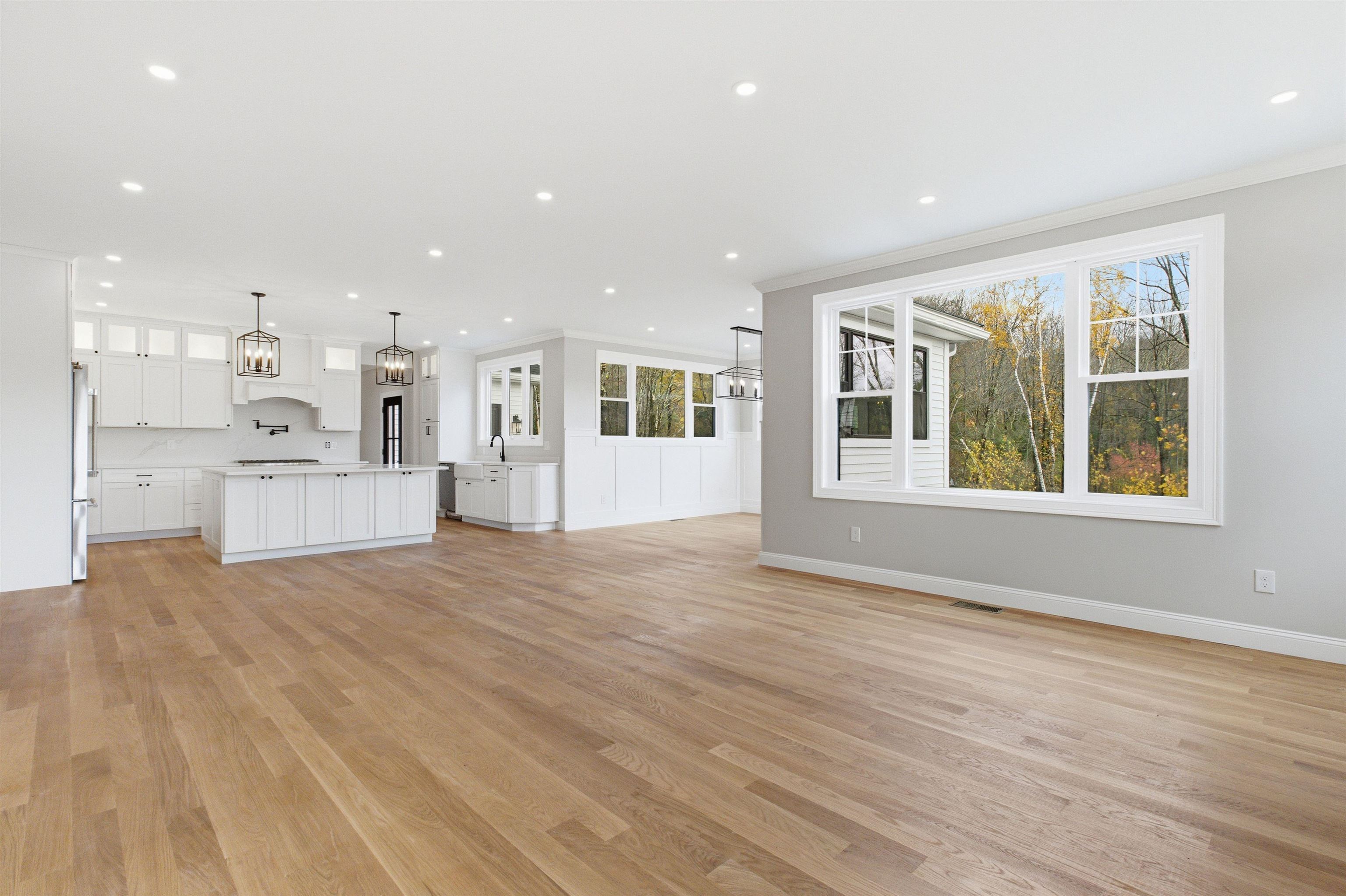 63 Mammoth Road Windham, NH 03087 - Photo 18 of 60