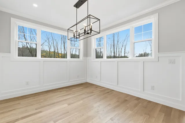 $2,099,000 | 63 Mammoth Road, Windham, NH 03087