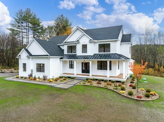 $2,099,000 | 63 Mammoth Road, Windham, NH 03087