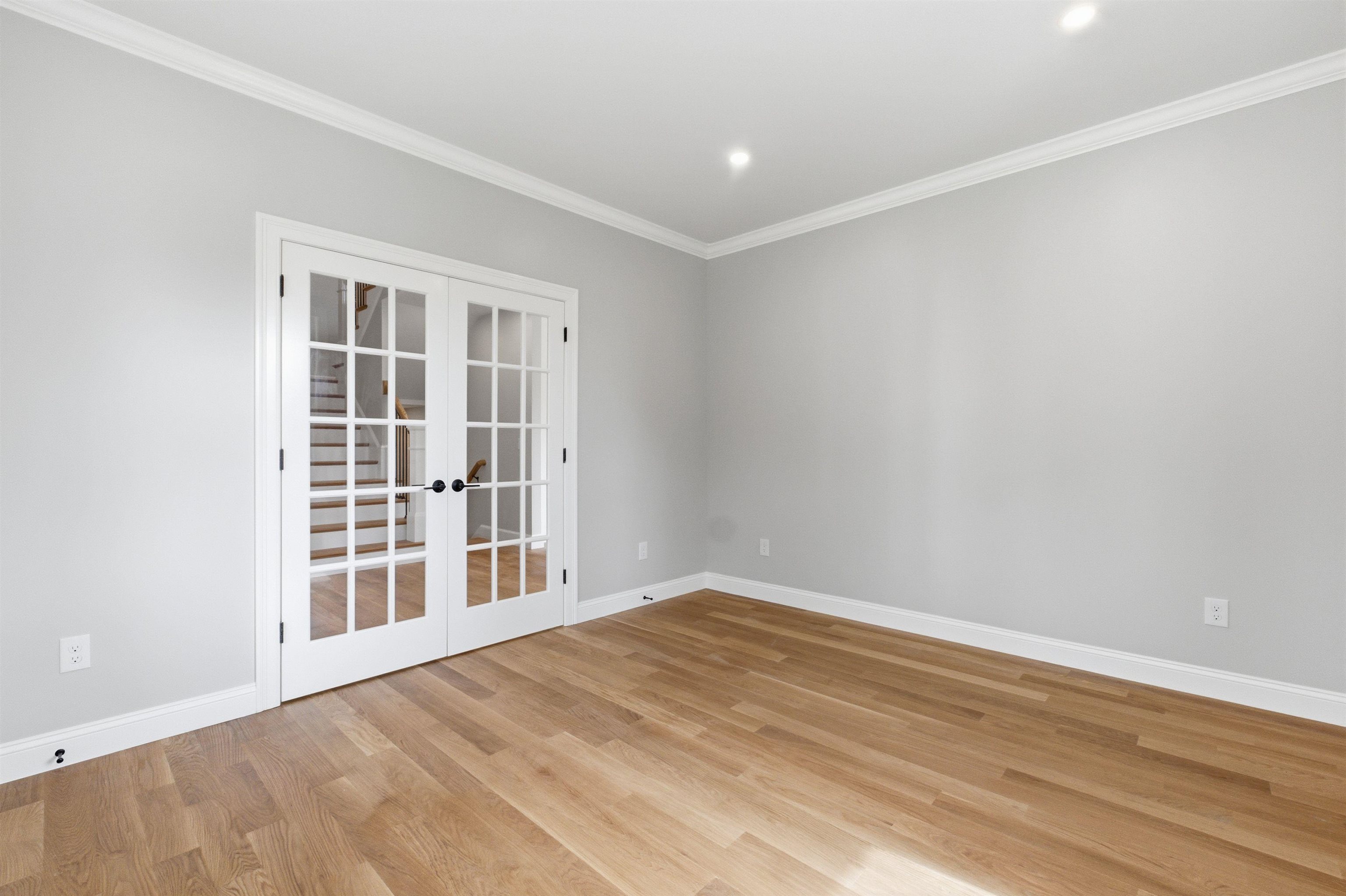 63 Mammoth Road Windham, NH 03087 - Photo 21 of 60