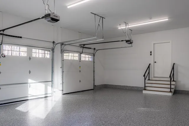 $2,099,000 | 63 Mammoth Road, Windham, NH 03087