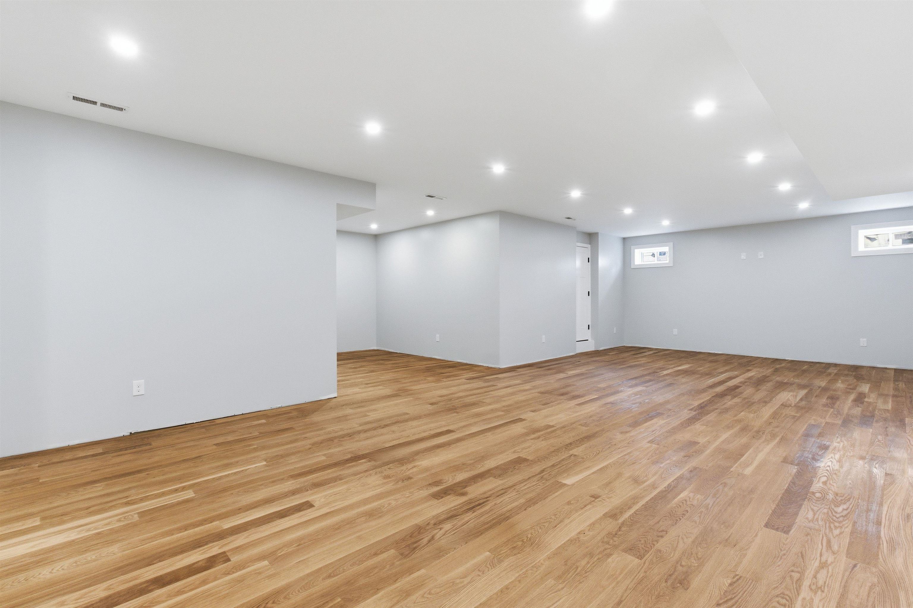 63 Mammoth Road Windham, NH 03087 - Photo 49 of 60