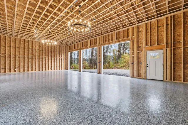 $2,099,000 | 63 Mammoth Road, Windham, NH 03087