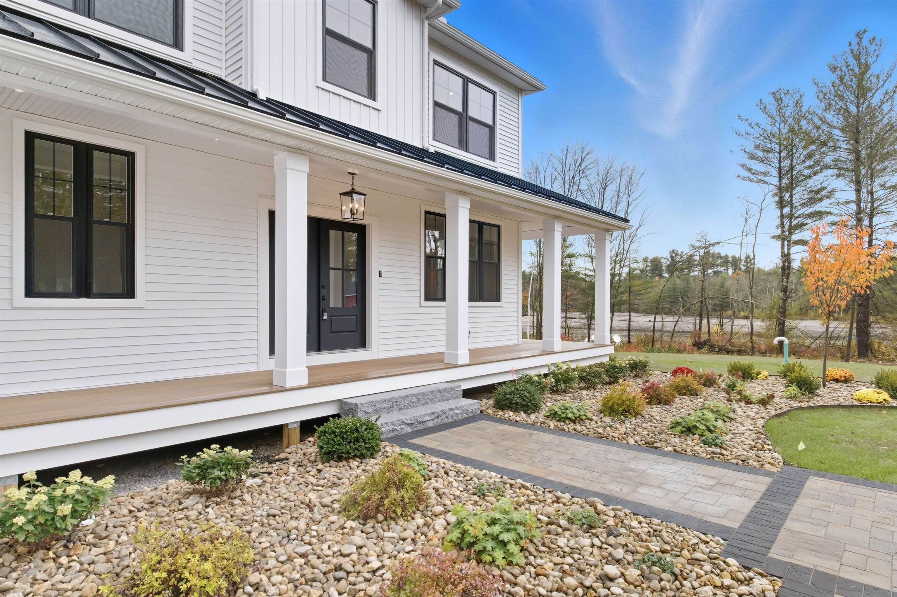 63 Mammoth Road Windham, NH 03087 - Photo 7 of 60