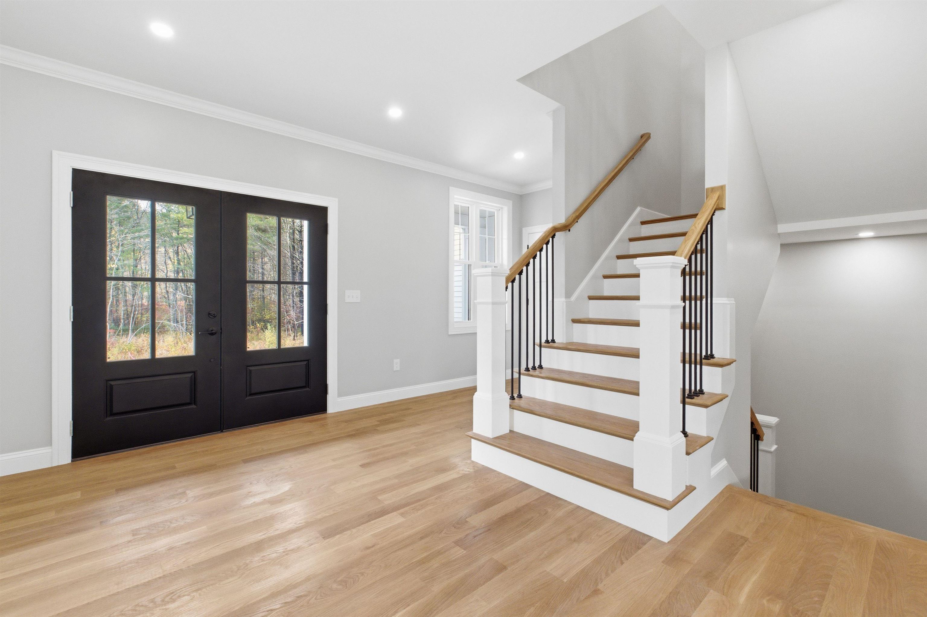 63 Mammoth Road Windham, NH 03087 - Photo 9 of 60