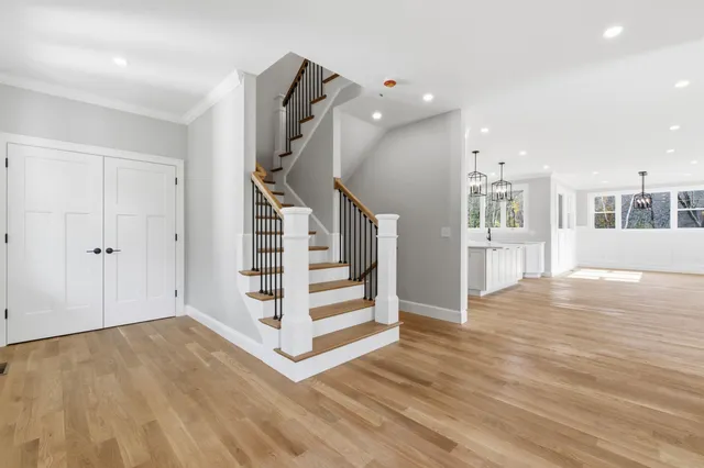 $2,099,000 | 63 Mammoth Road, Windham, NH 03087