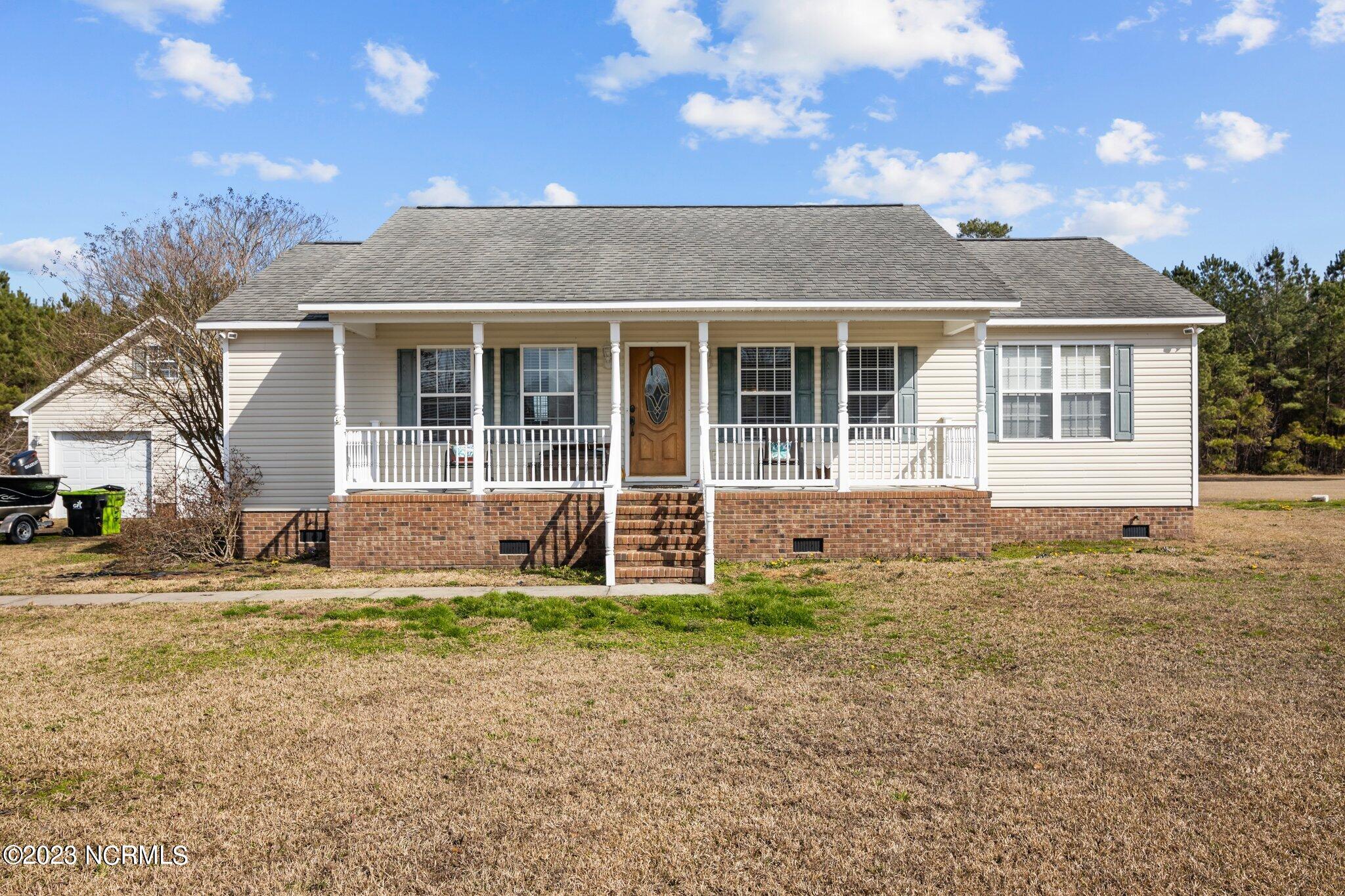 1150 Spring Garden Road New Bern, NC 28562 - Photo 1 of 40 1-web-or-mls-2I3A0001